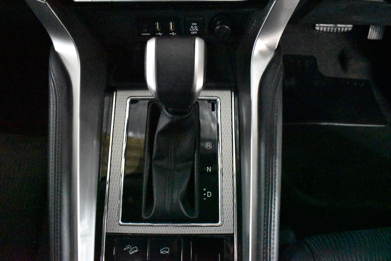 2021 Mitsubishi Pajero Sport GLS — photo 19