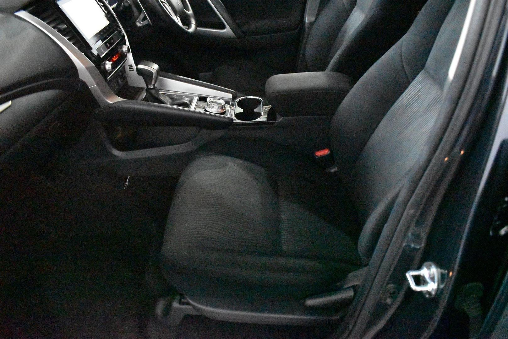 2021 Mitsubishi Pajero Sport GLS — photo 7
