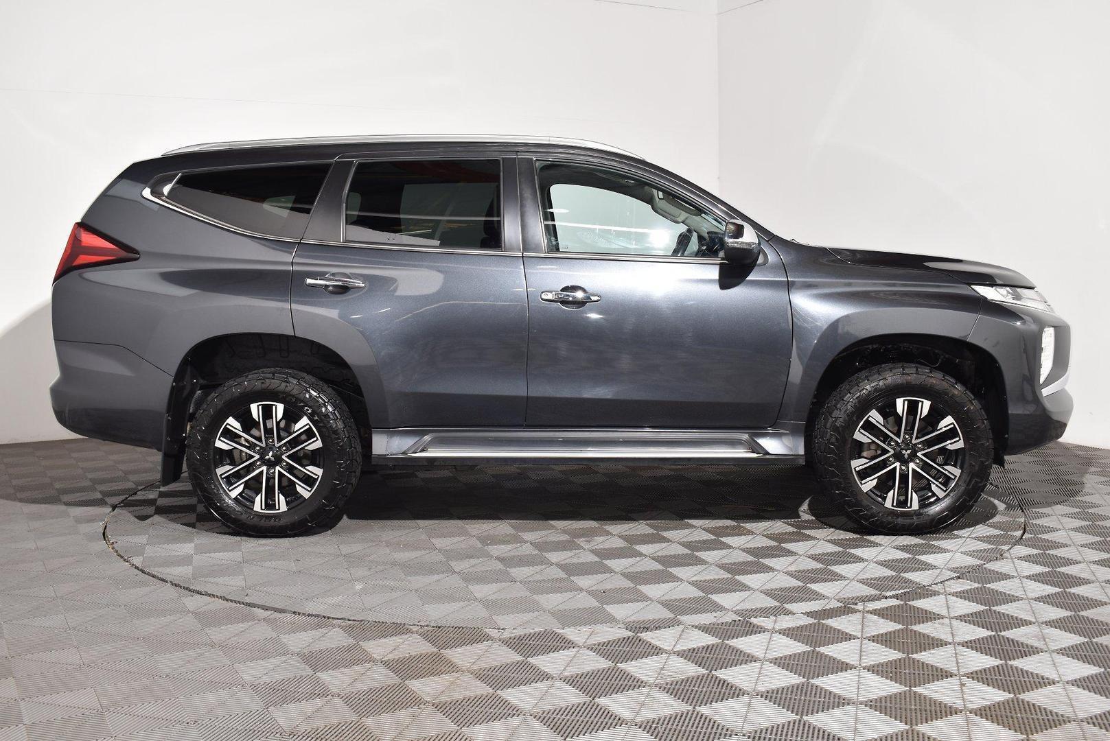 2021 Mitsubishi Pajero Sport GLS — photo 9