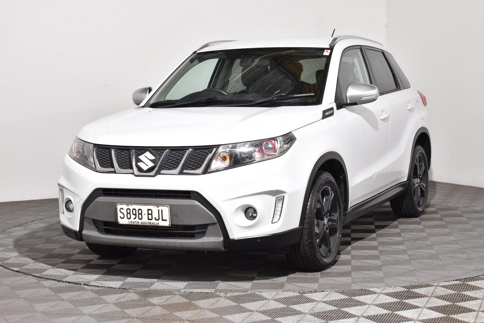 2017 Suzuki Vitara S Turbo — photo 13