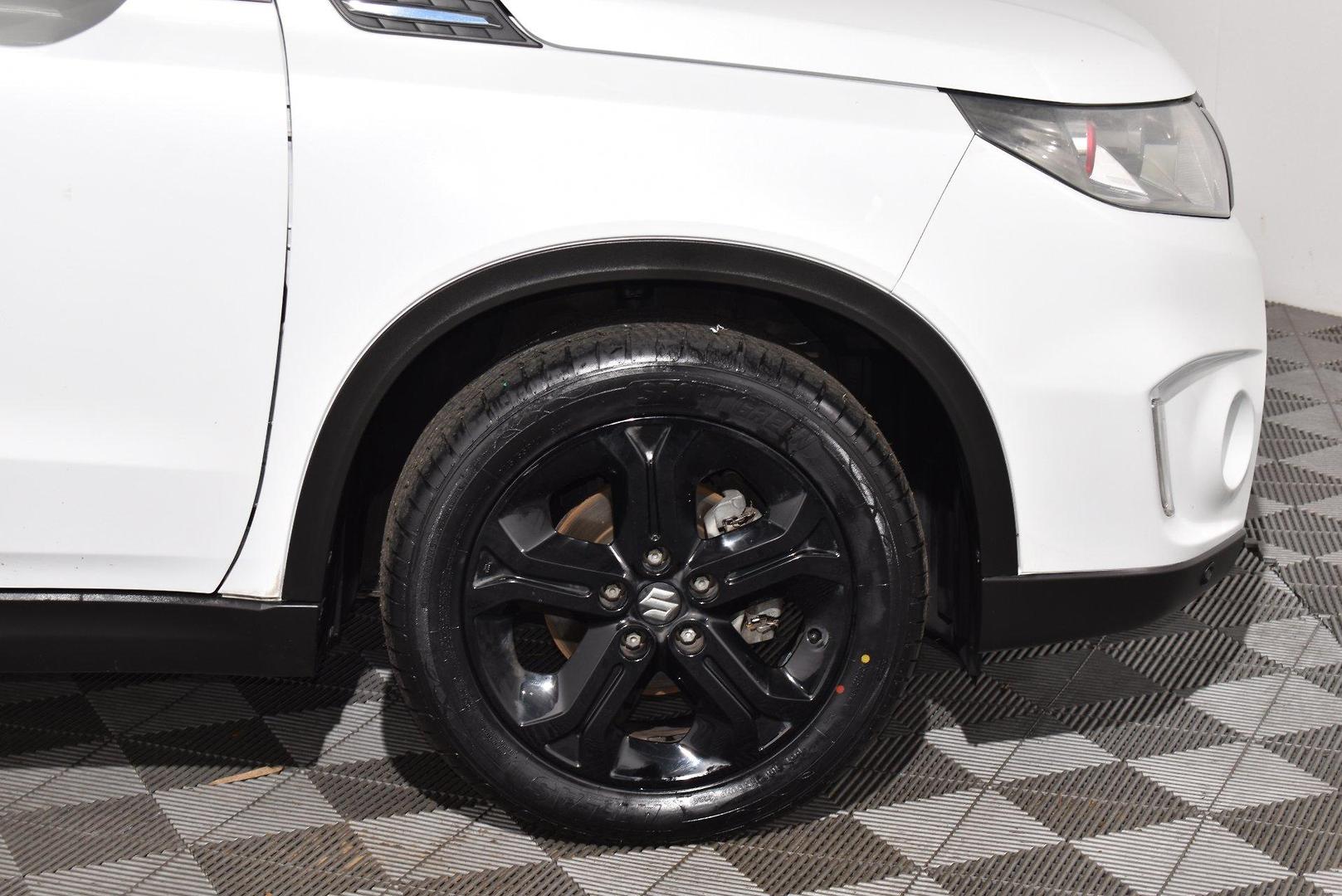2017 Suzuki Vitara S Turbo — photo 18