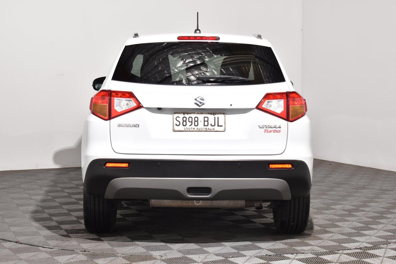 2017 Suzuki Vitara S Turbo — photo 4