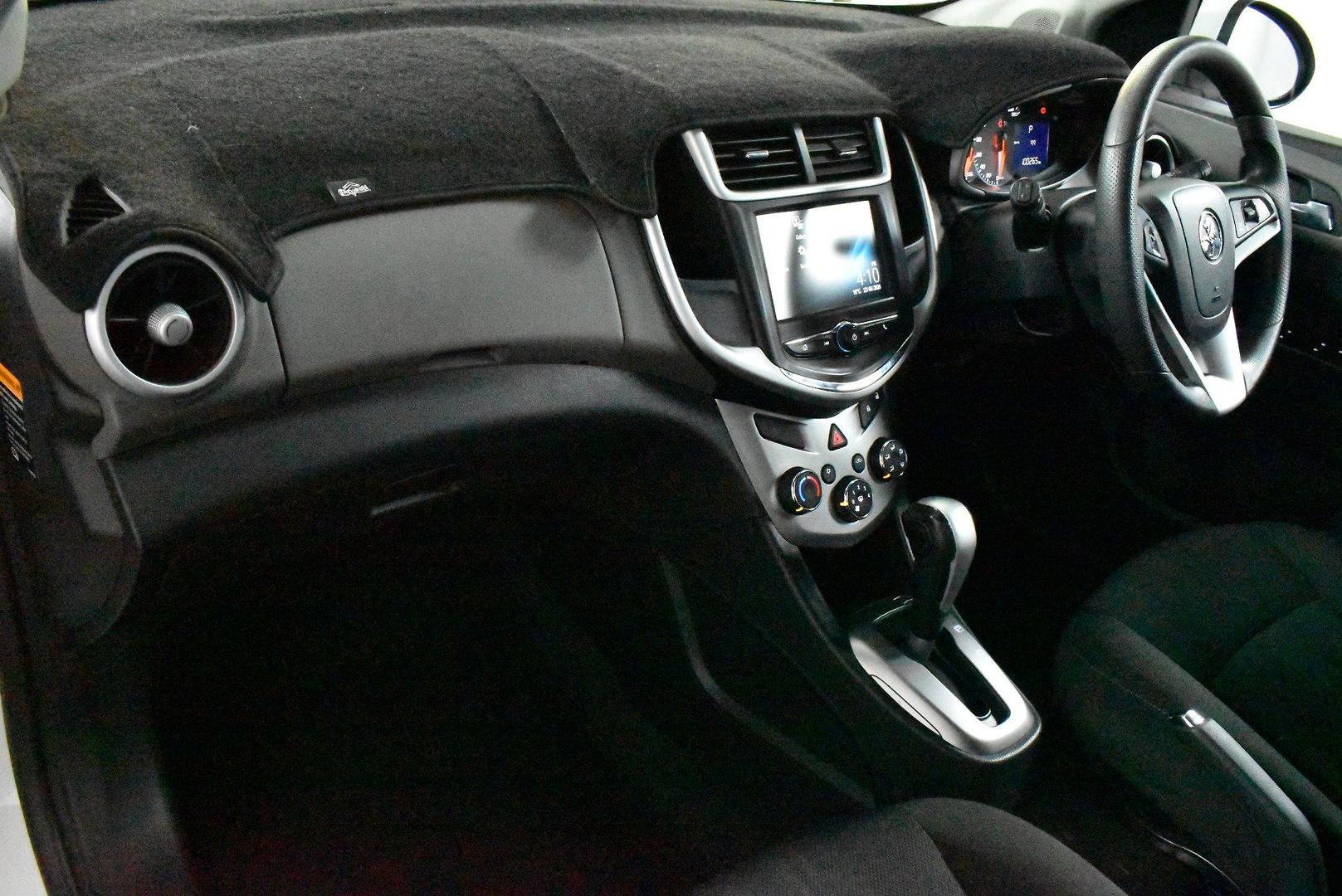 2017 Holden Barina LS — photo 6