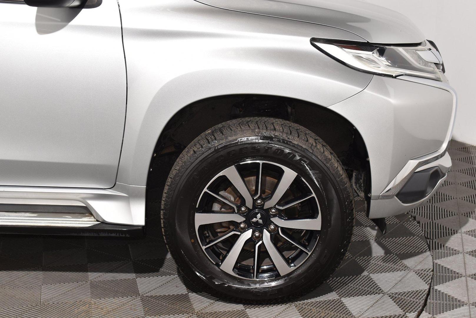 2019 Mitsubishi Pajero Sport GLS — photo 18