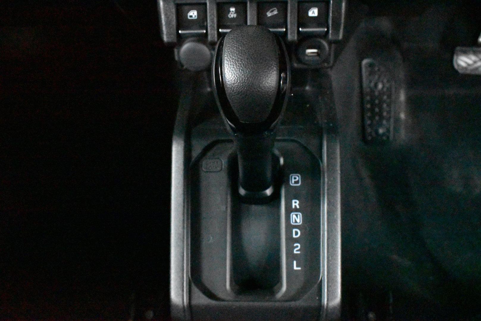2022 Suzuki Jimny GLX — photo 20