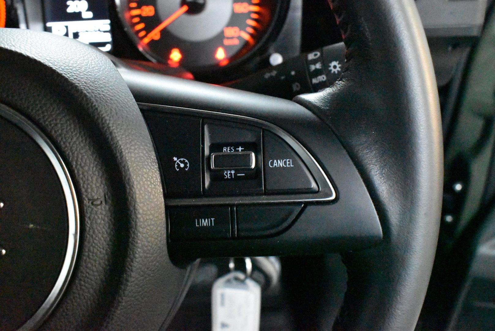2022 Suzuki Jimny GLX — photo 21