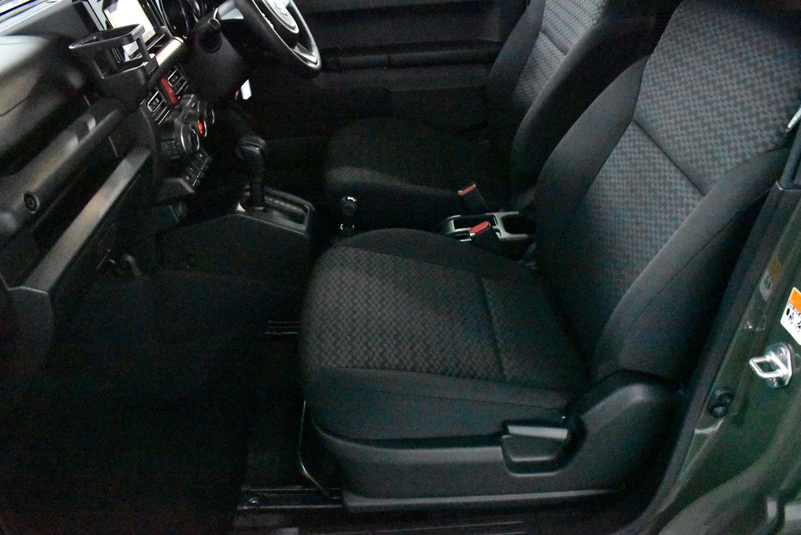 2022 Suzuki Jimny GLX — photo 7