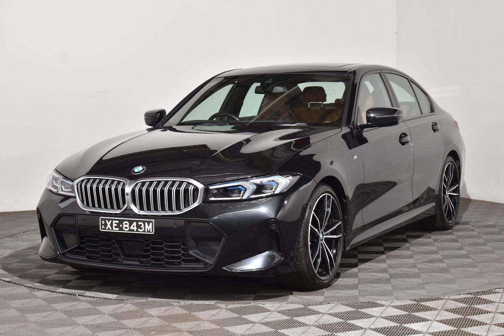 2022 BMW 3 Series 330i M Sport — photo 13