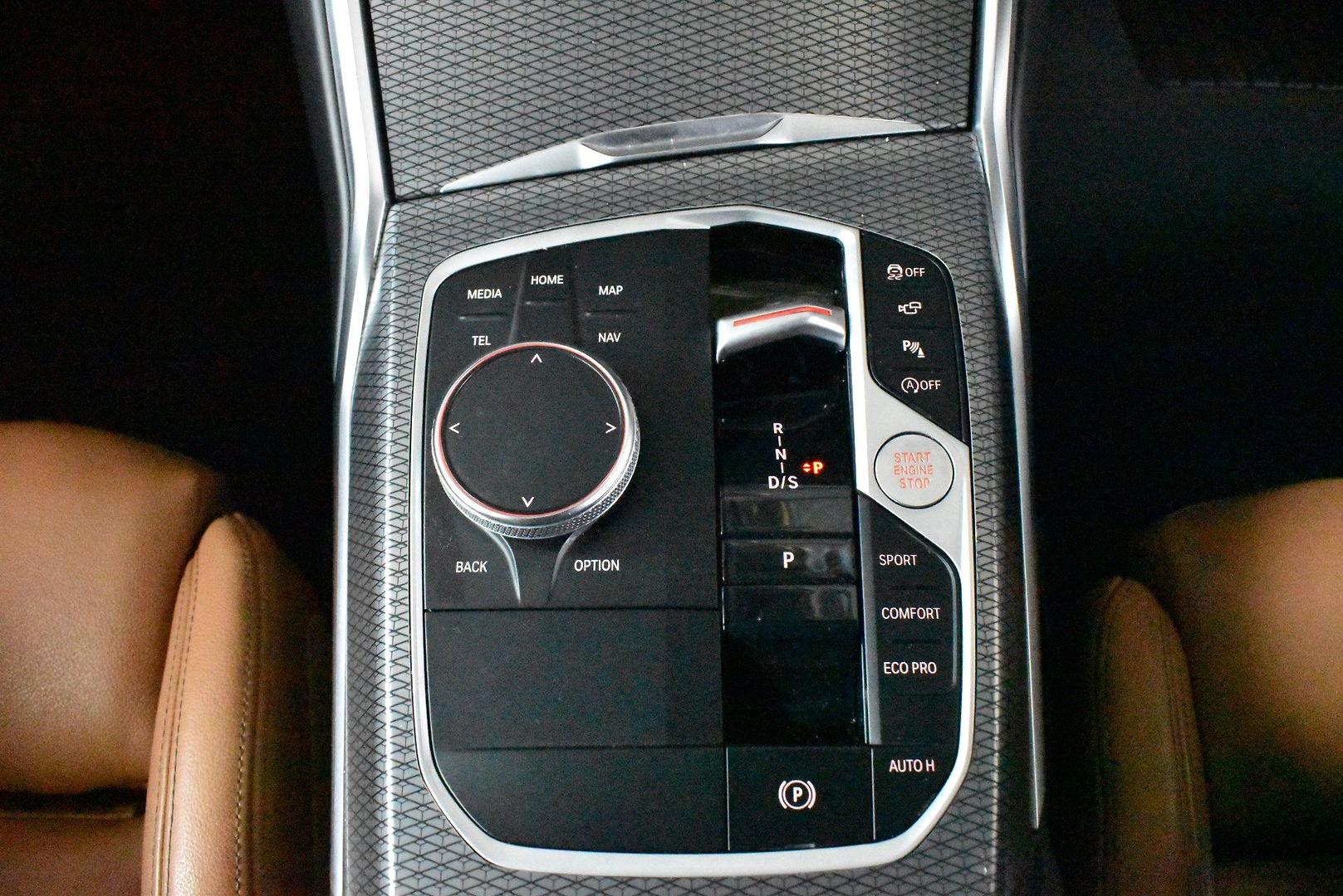 2022 BMW 3 Series 330i M Sport — photo 20