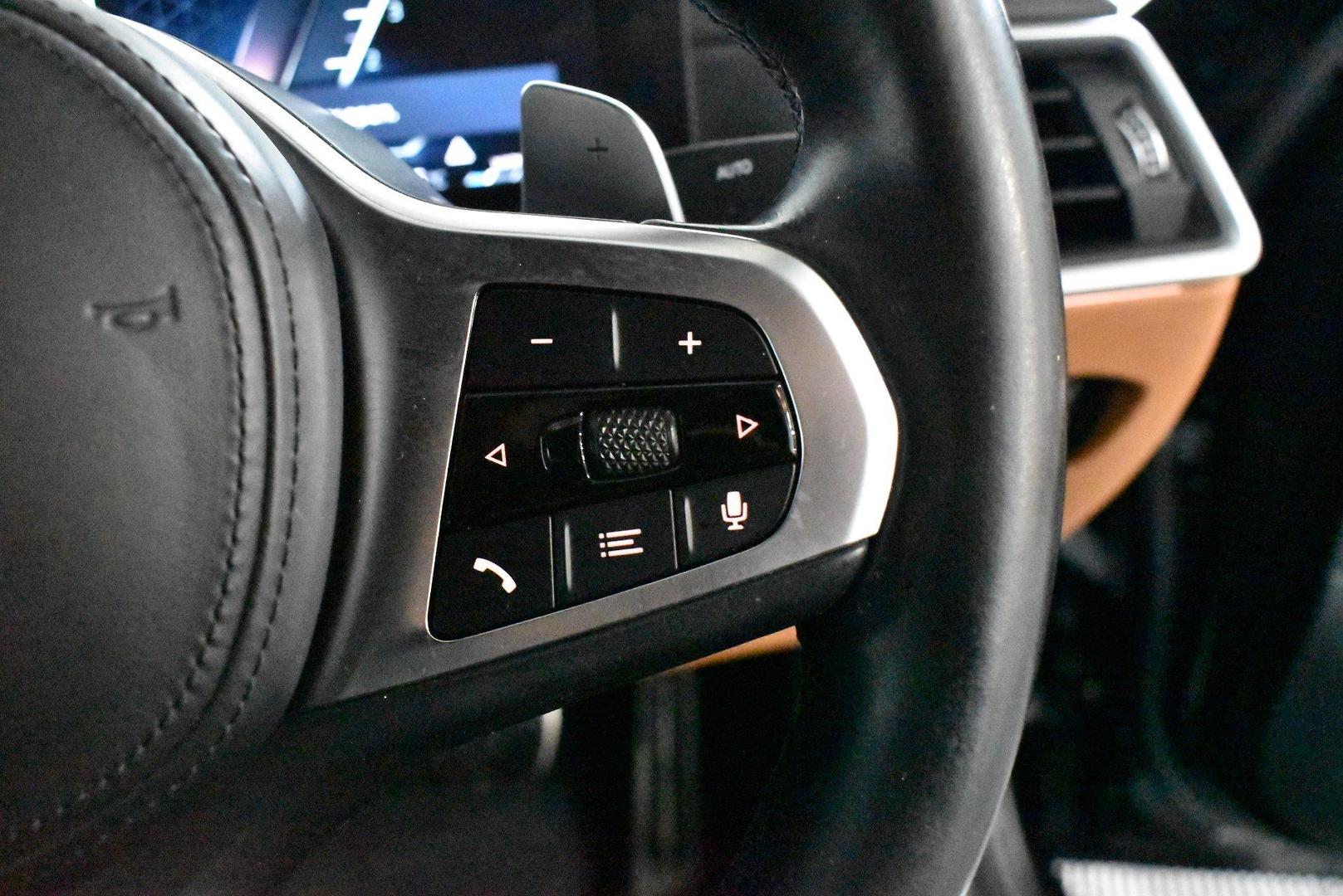2022 BMW 3 Series 330i M Sport — photo 22