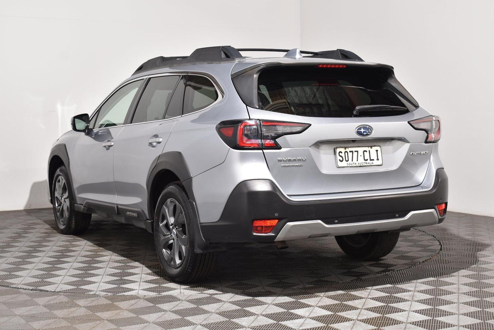 2020 Subaru Outback AWD — photo 14