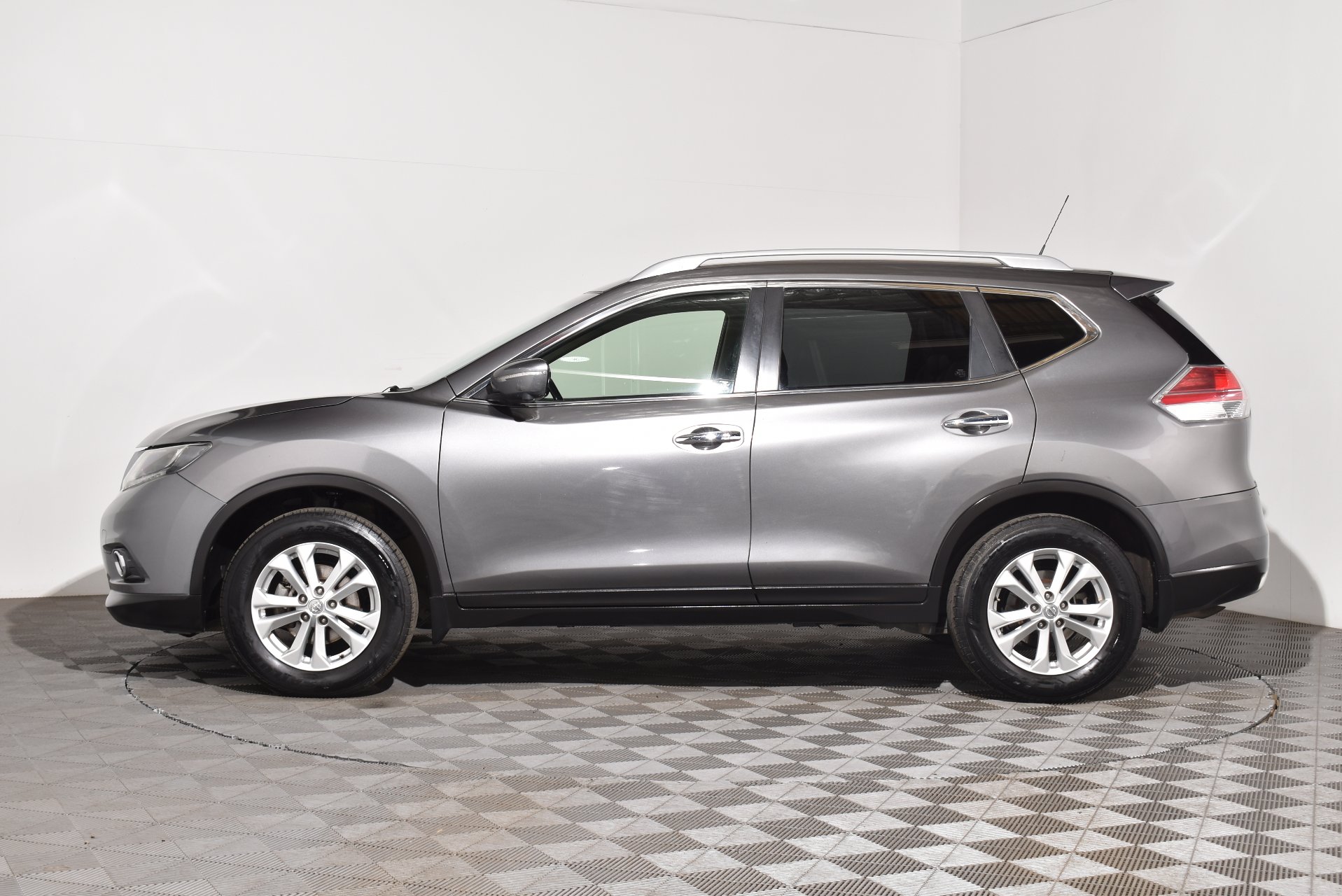 2016 Nissan X-TRAIL STL — photo 11