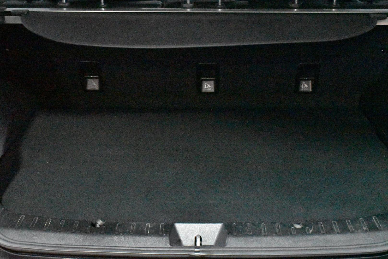 2013 Subaru XV 20iS — photo 16