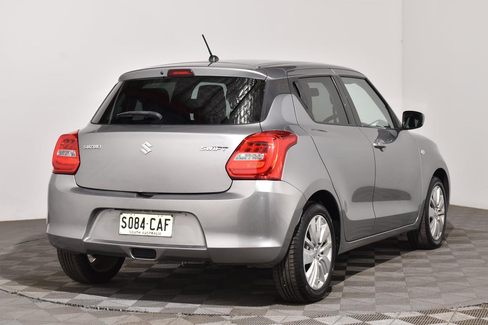 2019 Suzuki Swift GL Navigator — photo 14