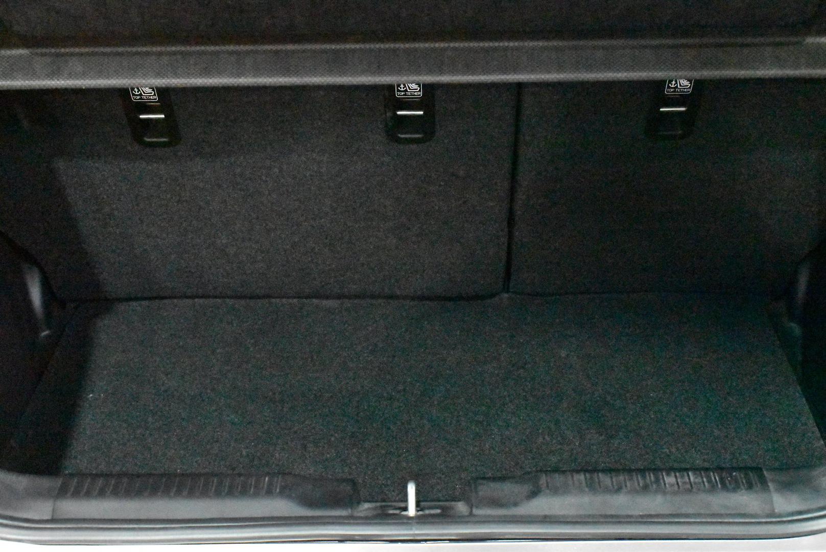 2019 Suzuki Swift GL Navigator — photo 16