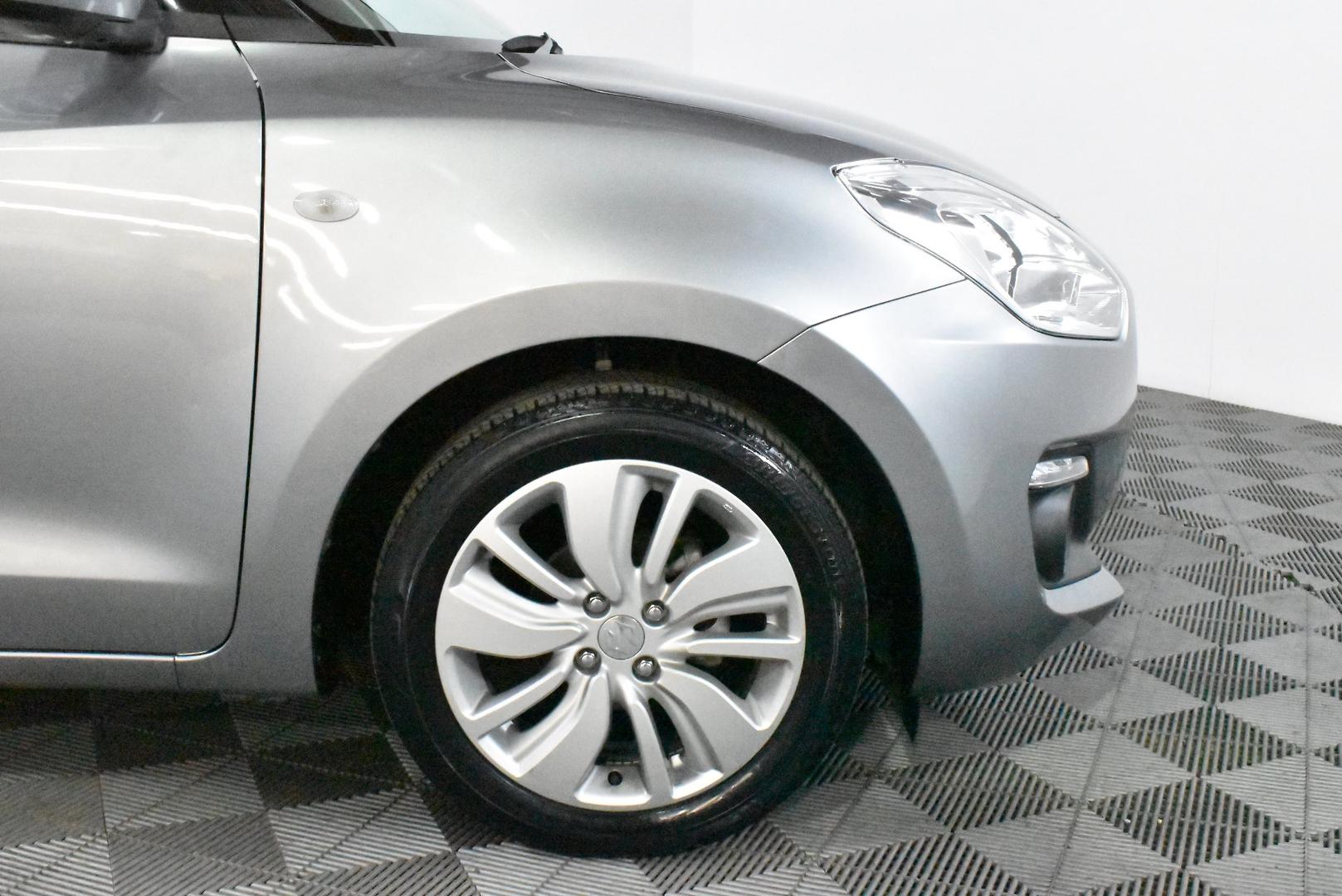 2019 Suzuki Swift GL Navigator — photo 18