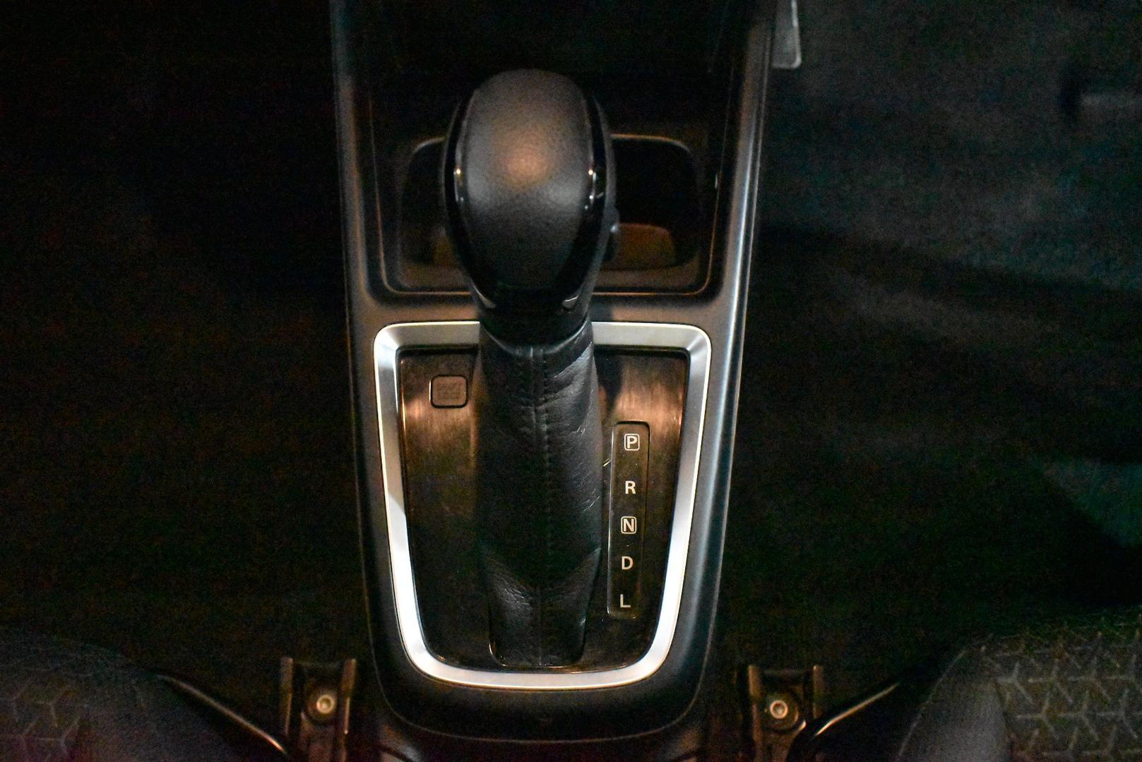 2019 Suzuki Swift GL Navigator — photo 20