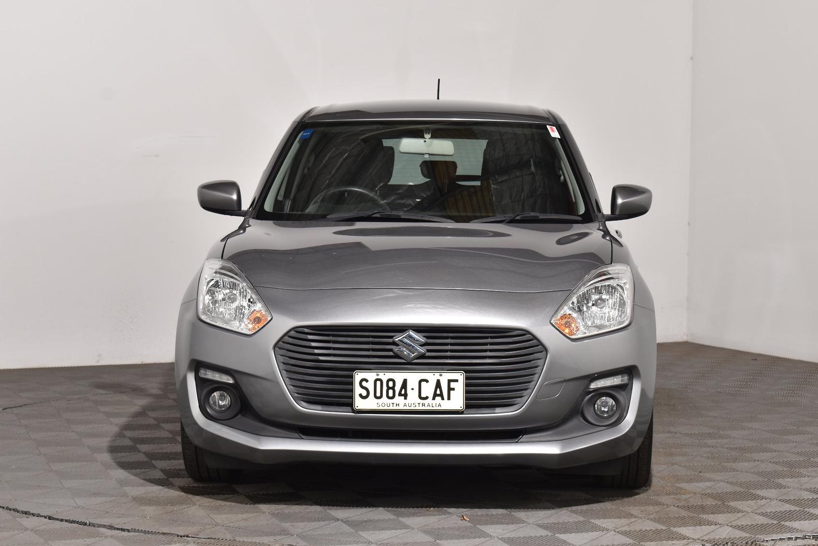 2019 Suzuki Swift GL Navigator — photo 3