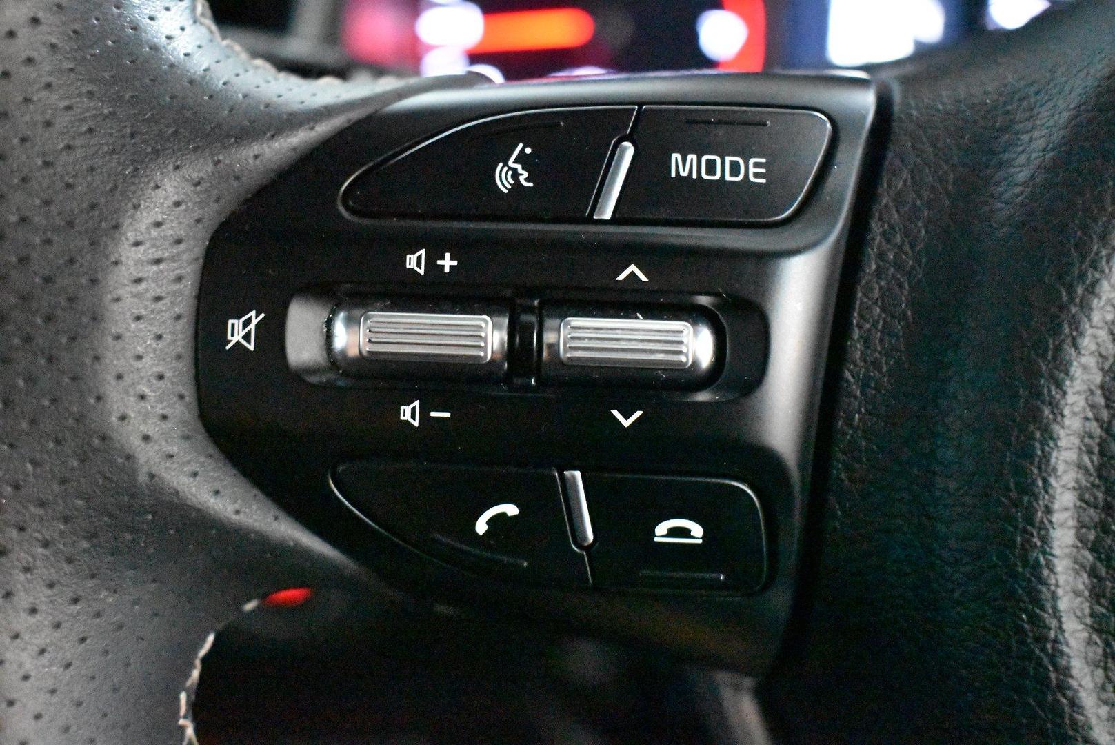2021 Kia Stonic GTLine — photo 21
