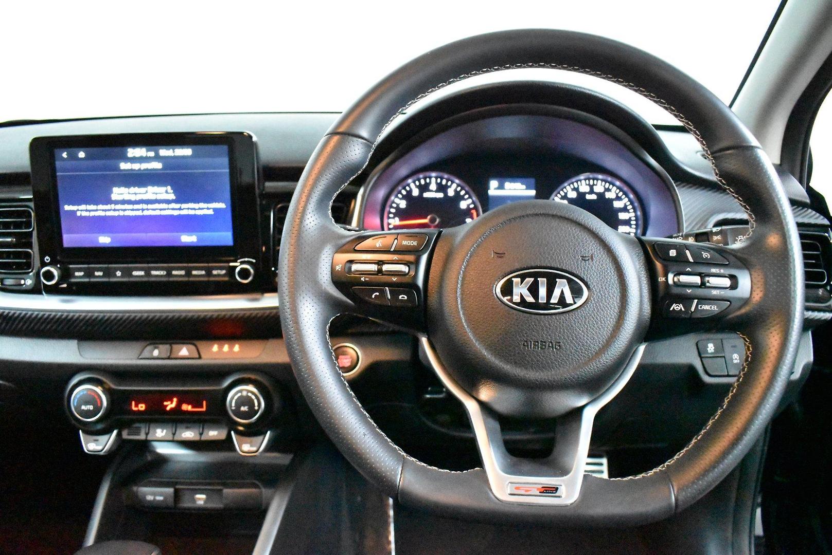 2021 Kia Stonic GTLine — photo 5