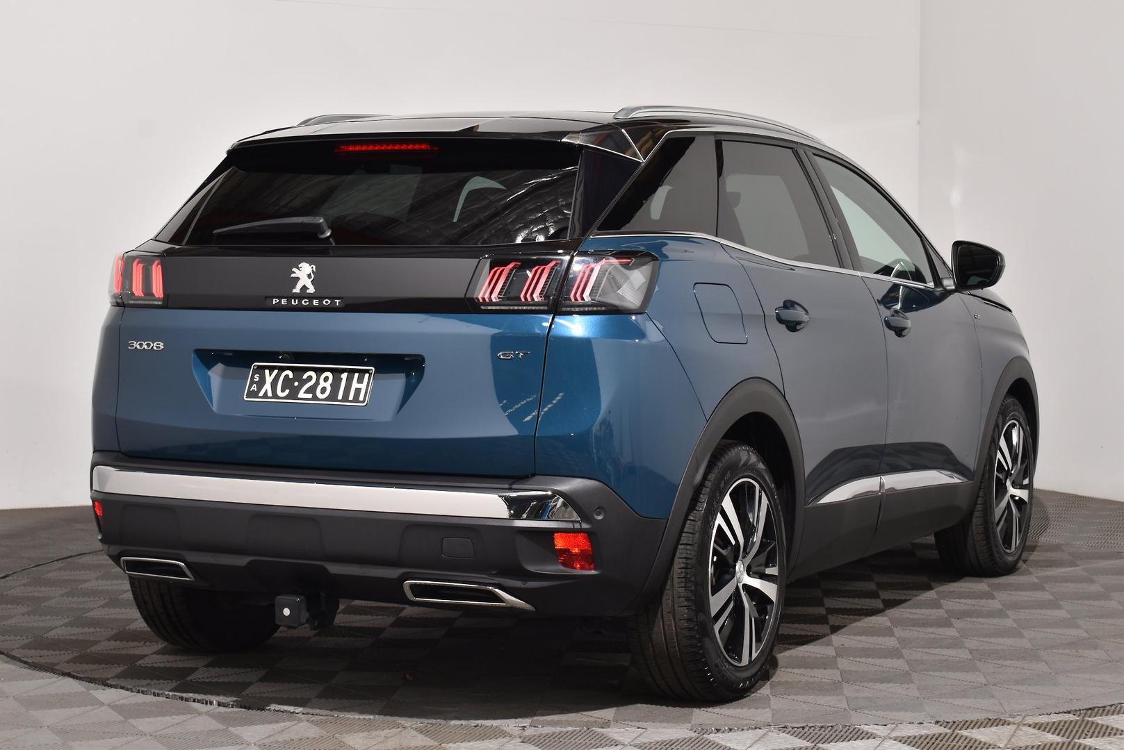 2022 Peugeot 3008 GT — photo 14