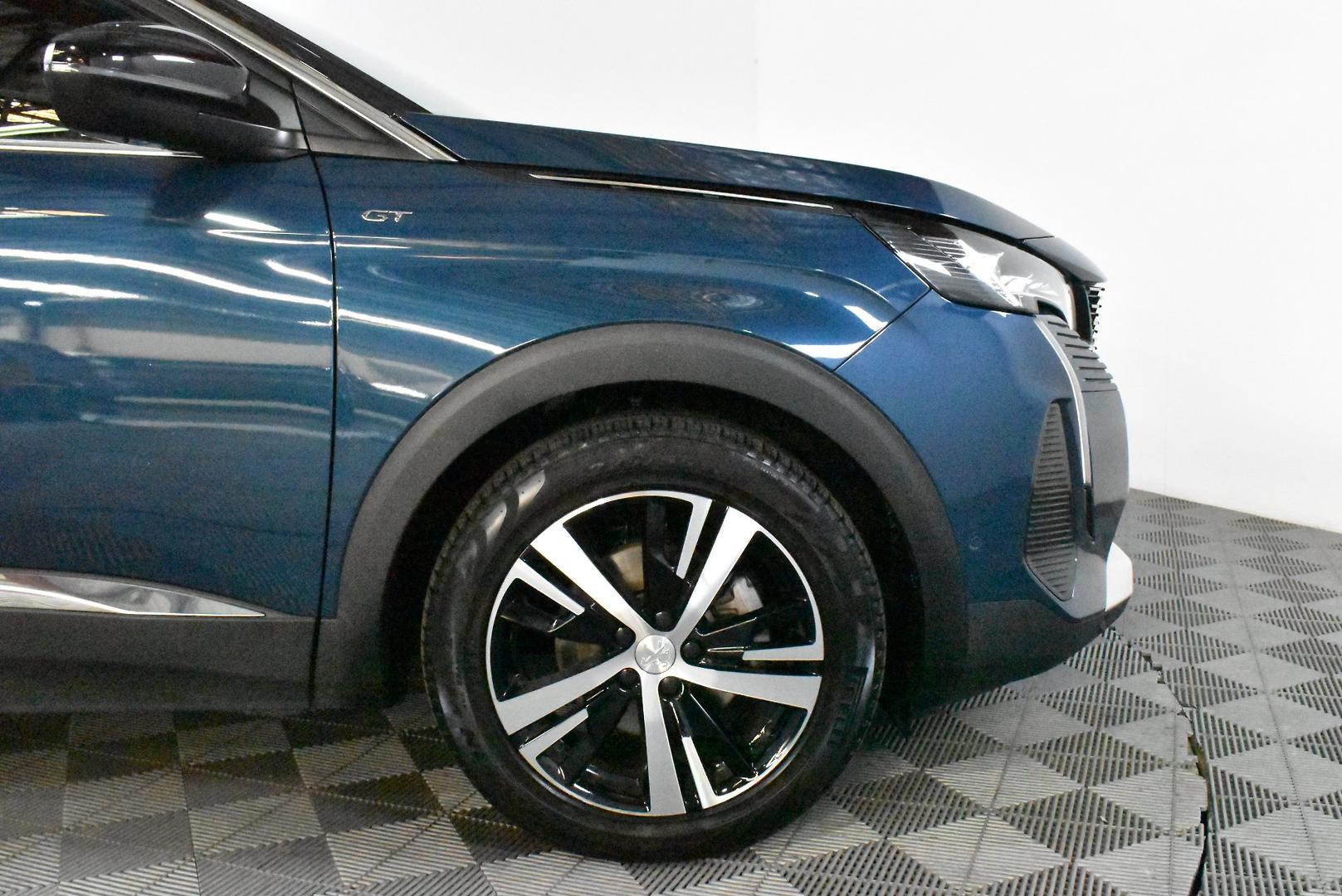 2022 Peugeot 3008 GT — photo 18