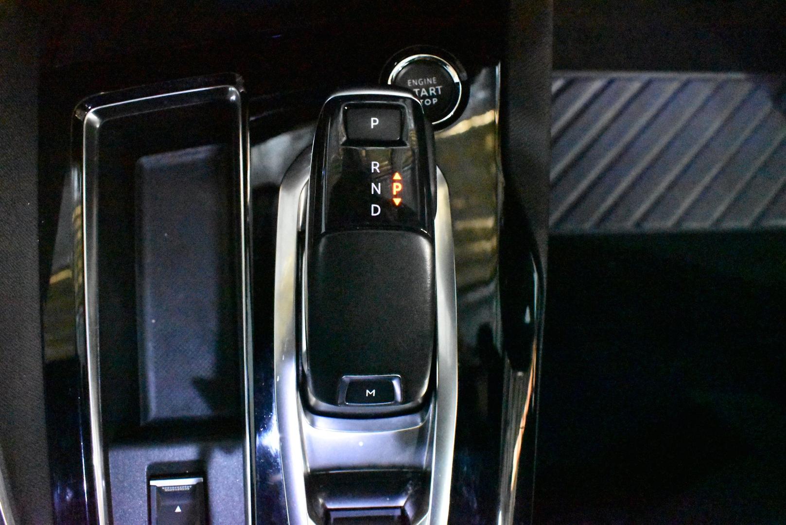2022 Peugeot 3008 GT — photo 20