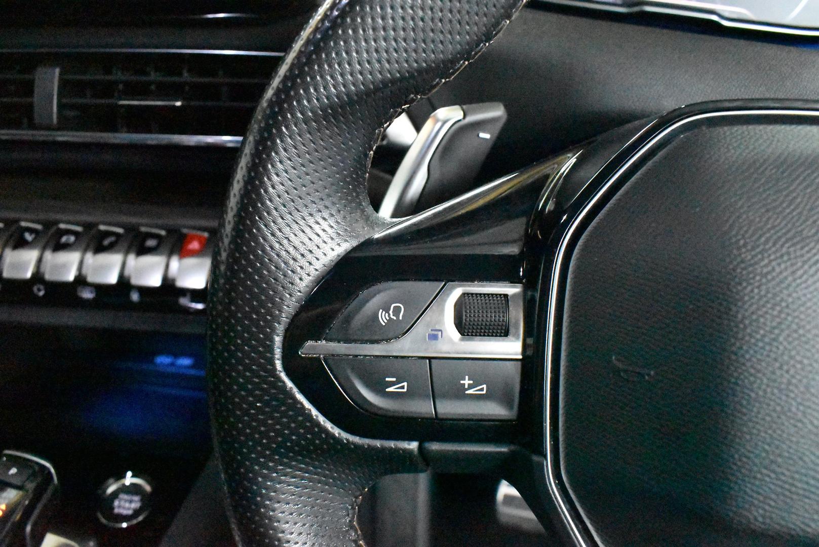 2022 Peugeot 3008 GT — photo 21