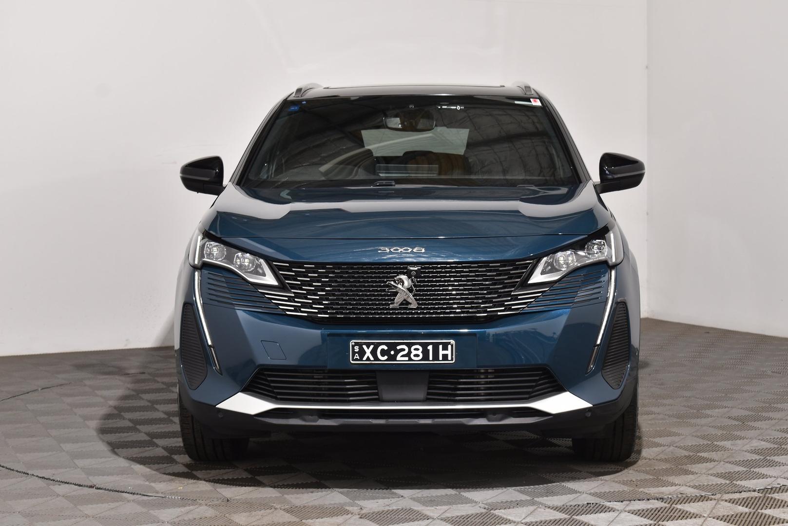 2022 Peugeot 3008 GT — photo 3