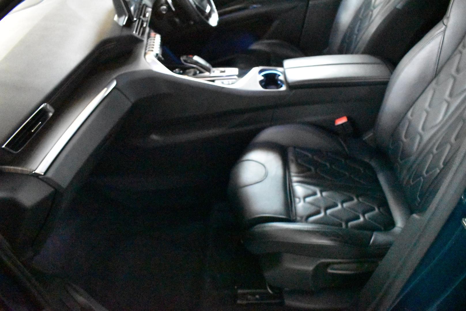 2022 Peugeot 3008 GT — photo 7