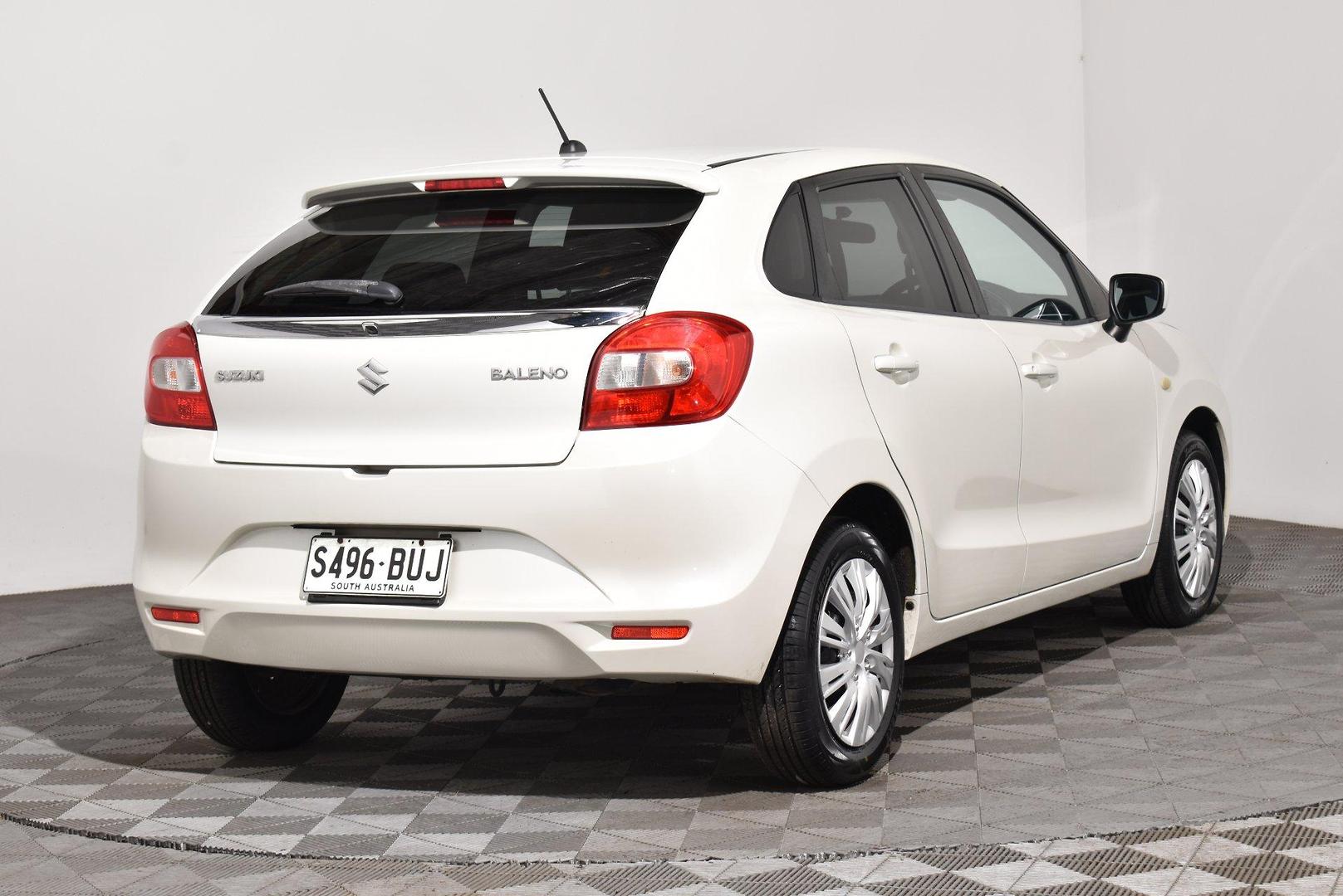 2017 Suzuki Baleno GL — photo 14