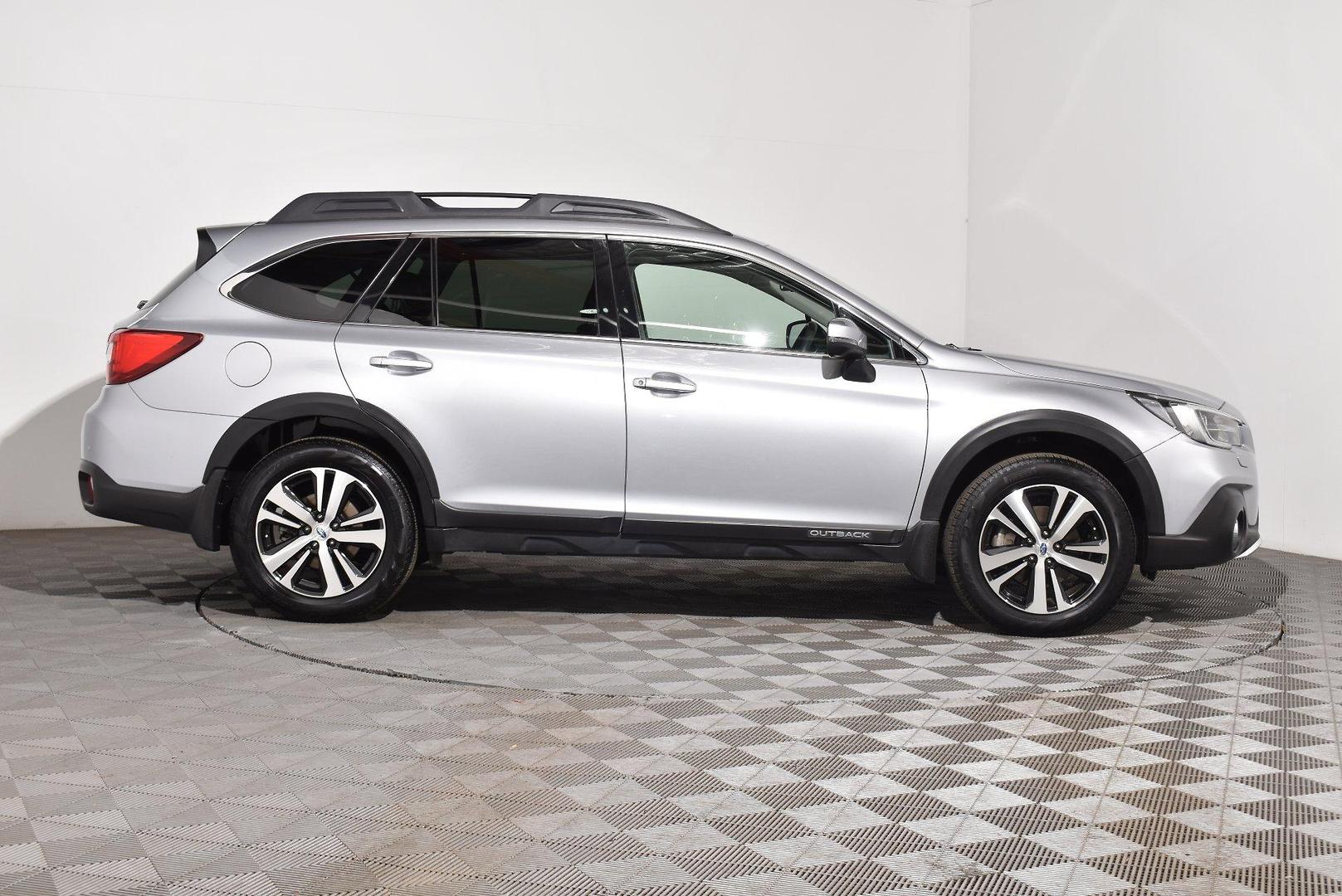2018 Subaru Outback 25i Premium — photo 10