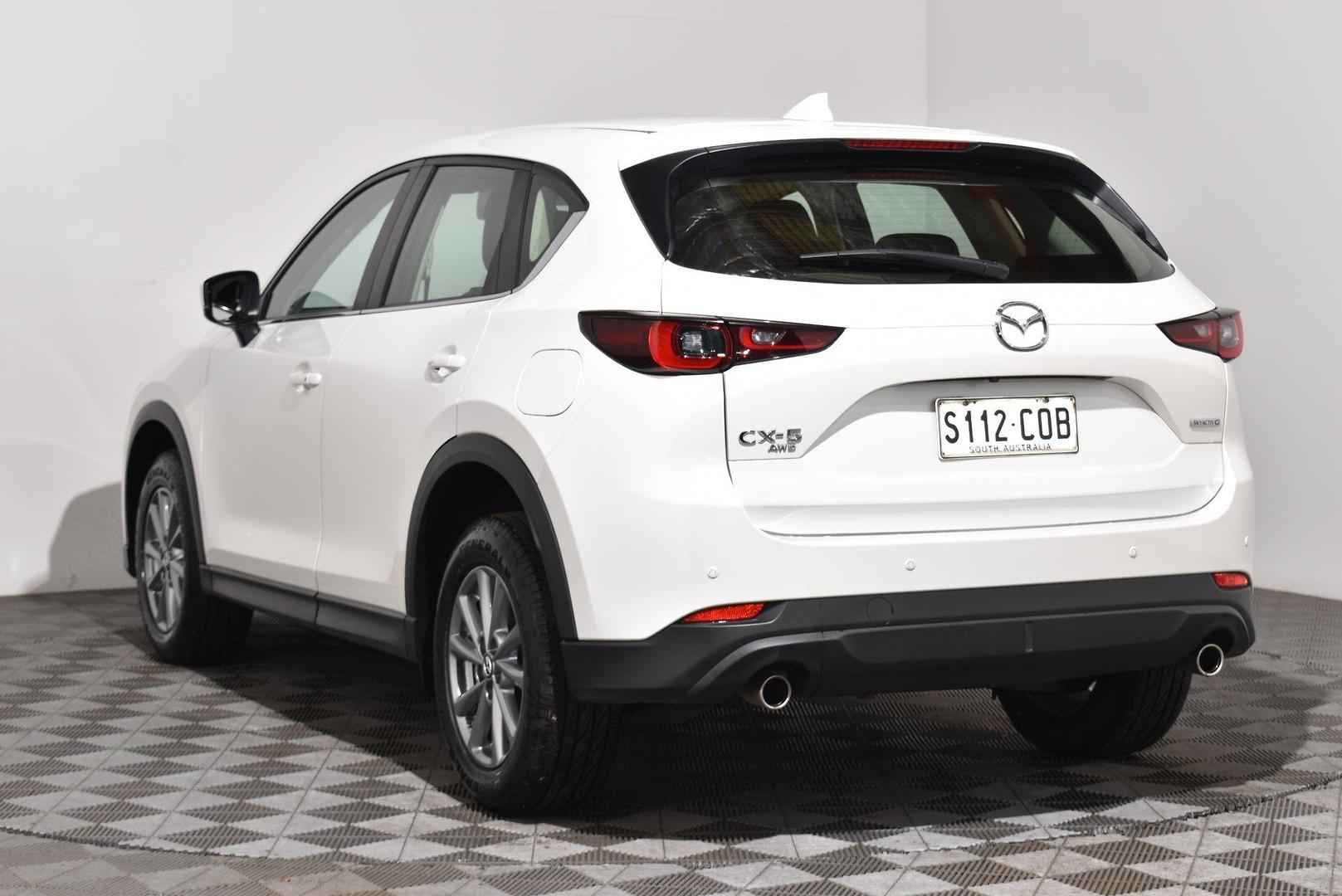 2022 Mazda CX-5 Touring — photo 2 of 27