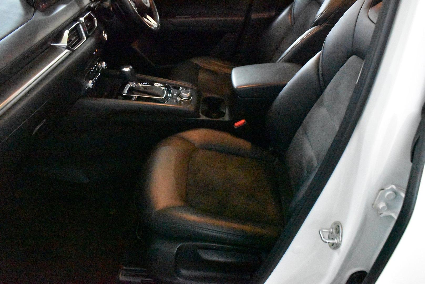 2022 Mazda CX-5 Touring — photo 7 of 27