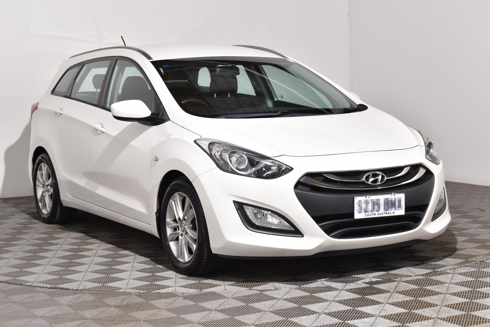2013 Hyundai i30 Active — photo 1