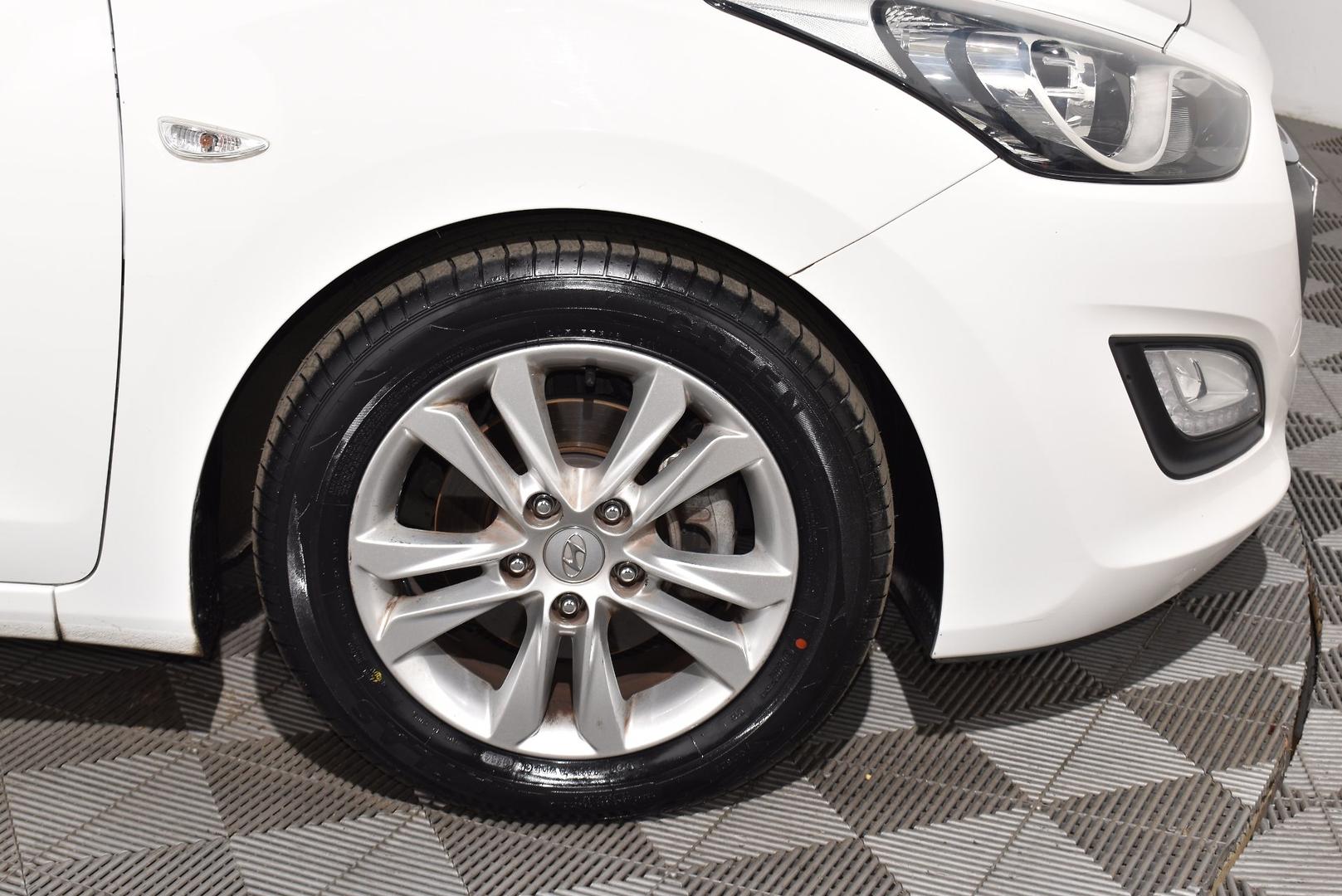 2013 Hyundai i30 Active — photo 18