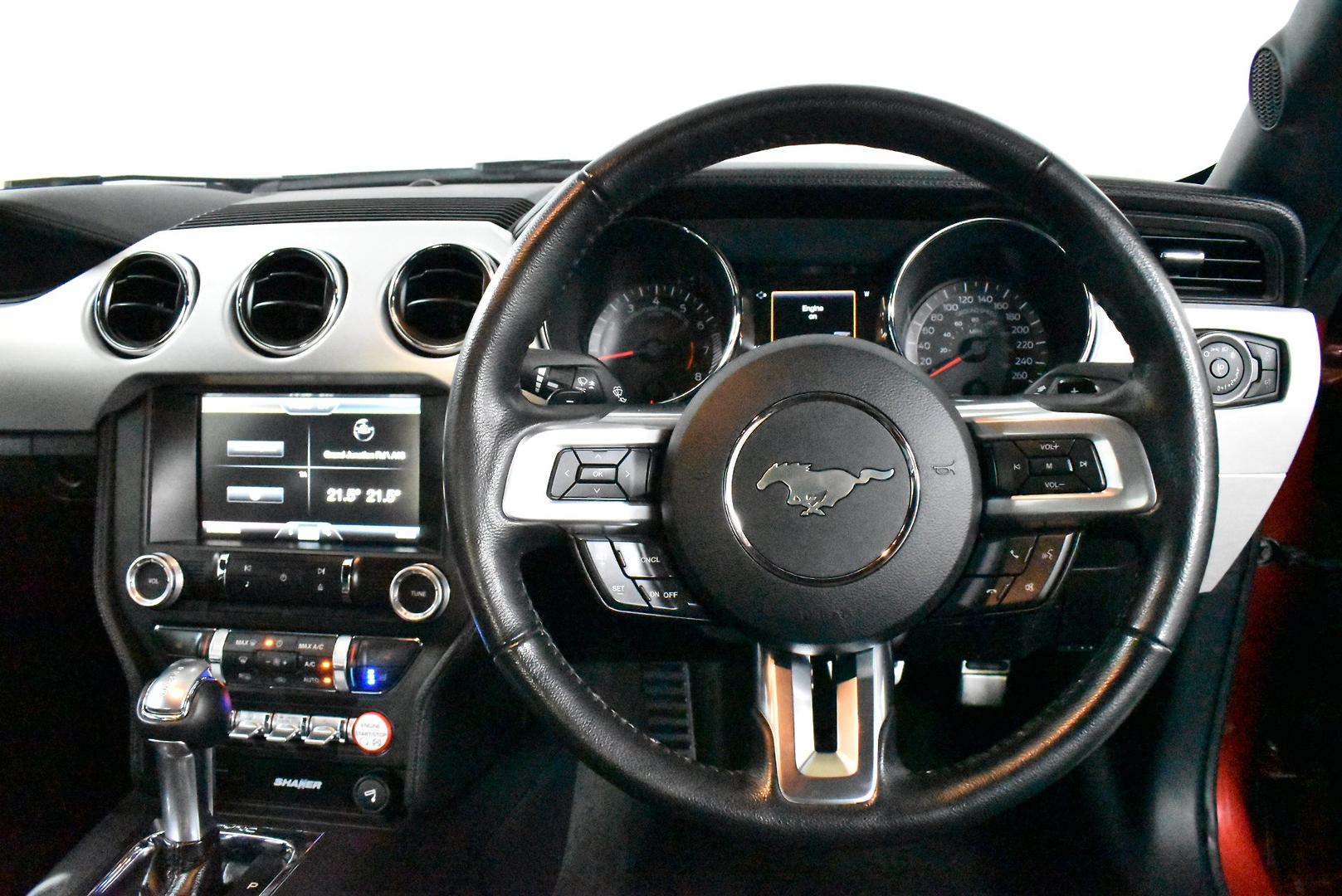 2015 Ford Mustang GT — photo 5