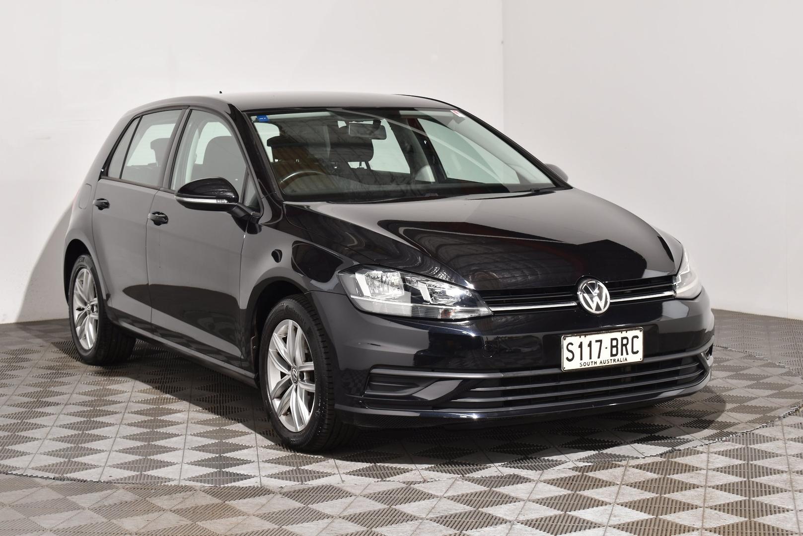 2018 Volkswagen Golf 110TSI — photo 1