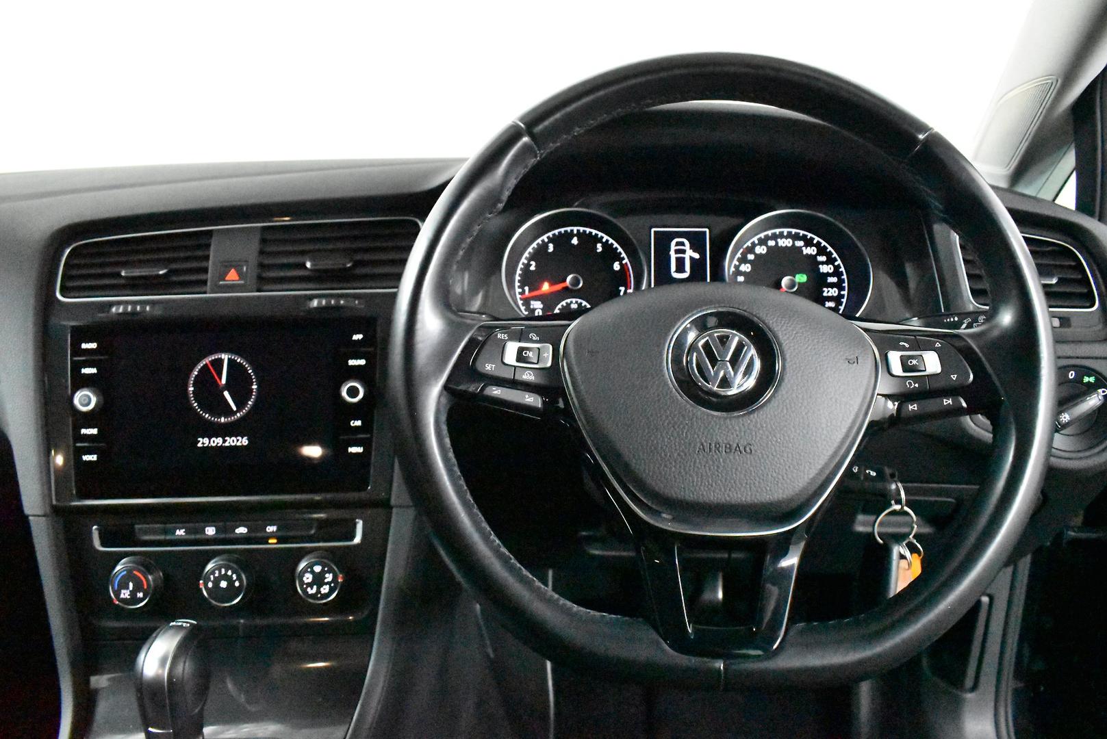 2018 Volkswagen Golf 110TSI — photo 5