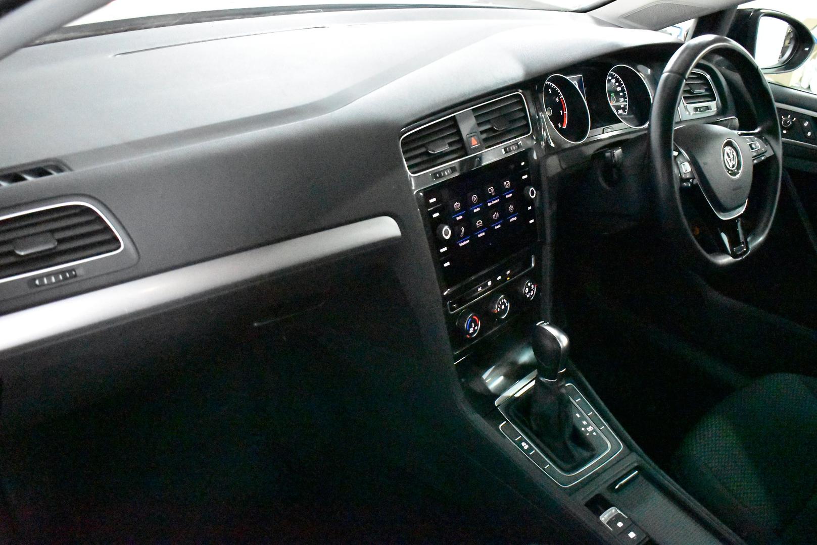 2018 Volkswagen Golf 110TSI — photo 6