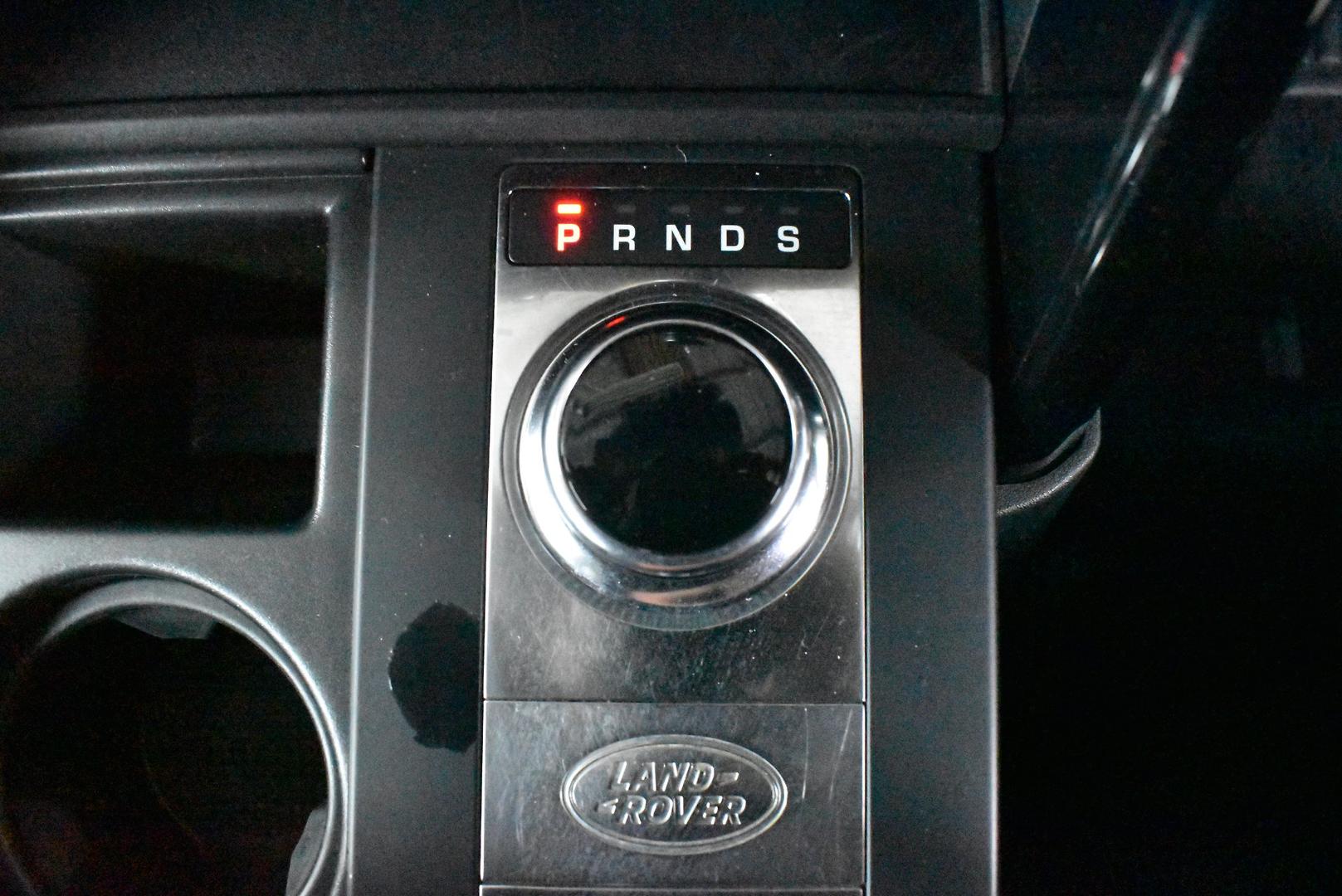 2017 Land Rover Discovery TD6 S — photo 20