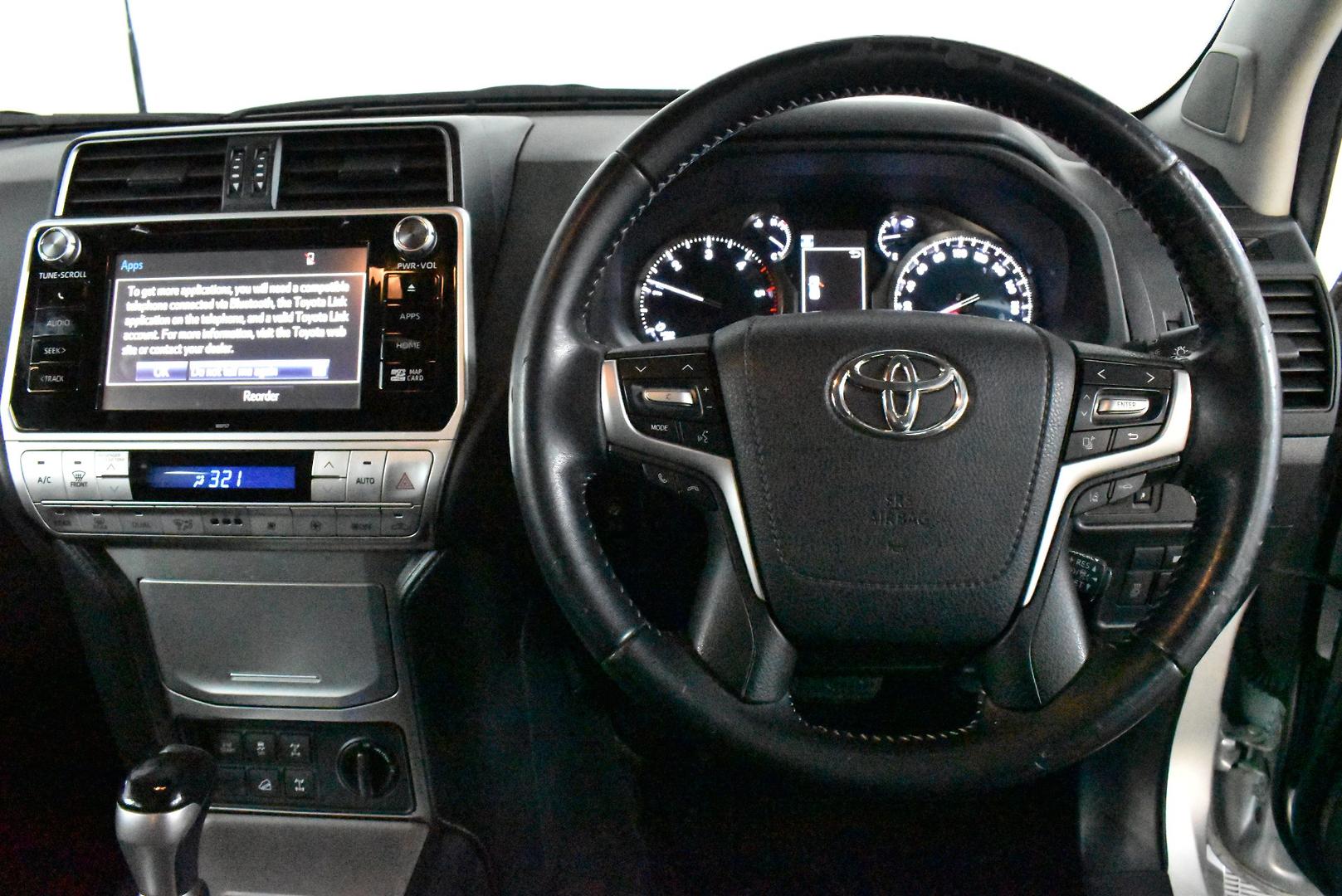 2017 Toyota Landcruiser Prado GXL — photo 5