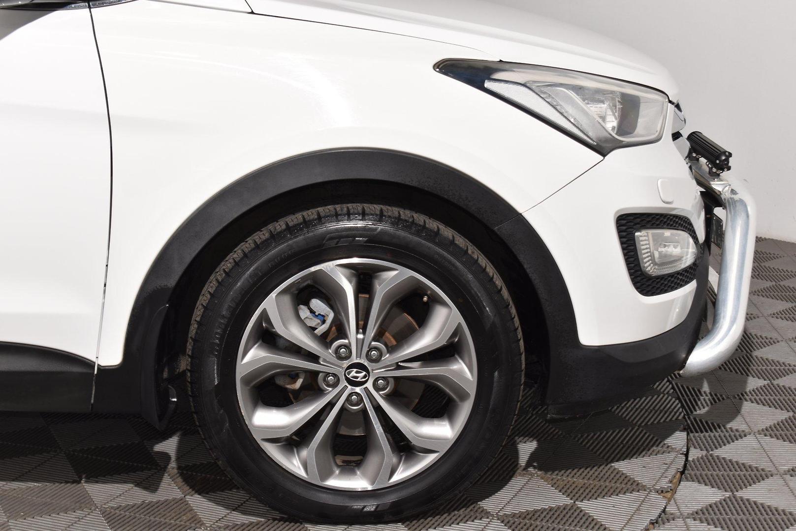 2013 Hyundai Santa Fe Highlander — photo 18