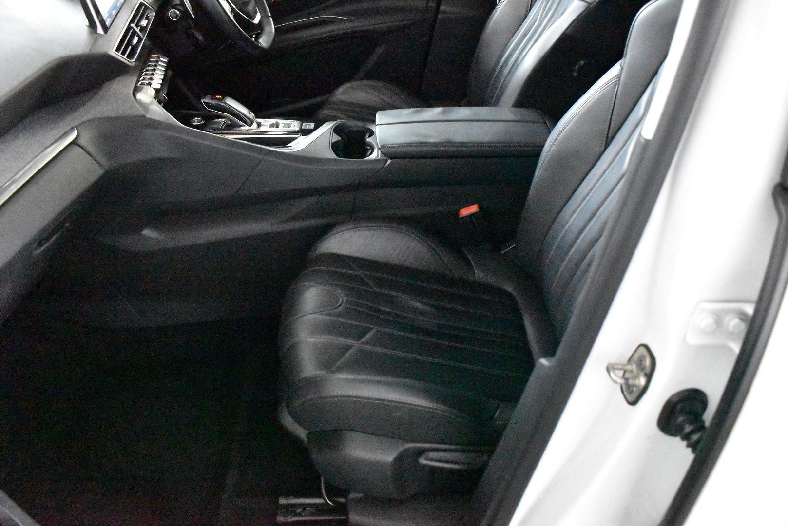 2017 Peugeot 3008 Allure — photo 7