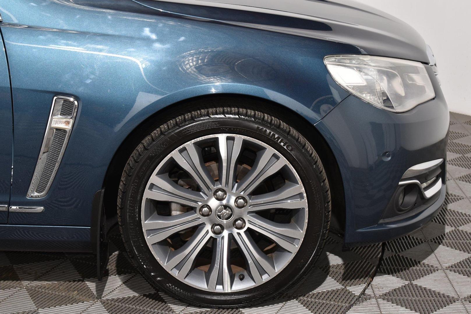 2014 Holden Calais V — photo 18