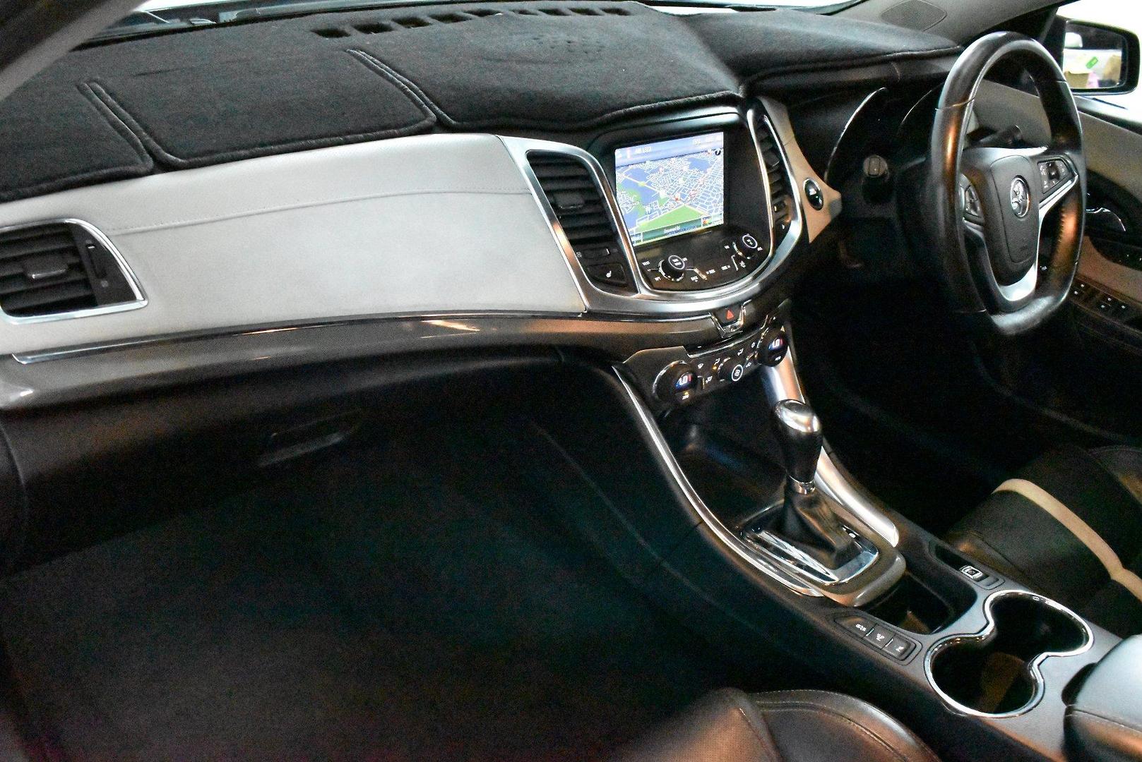 2014 Holden Calais V — photo 6
