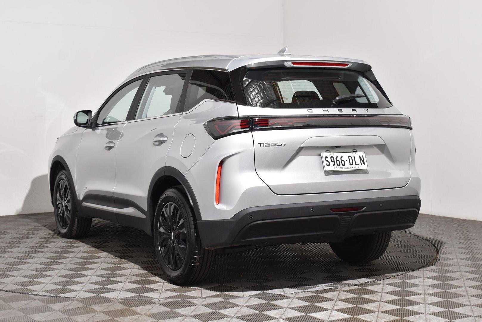 2025 Chery Tiggo 7 Urban — photo 2