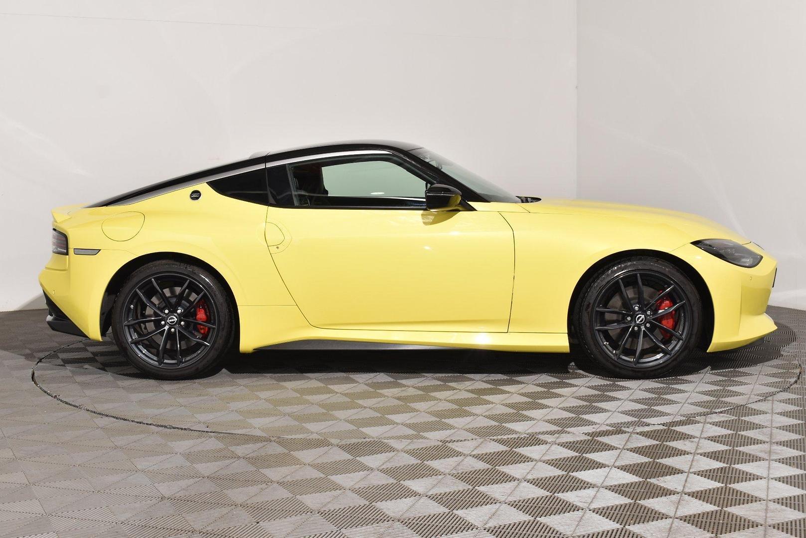 2024 Nissan Z — photo 10