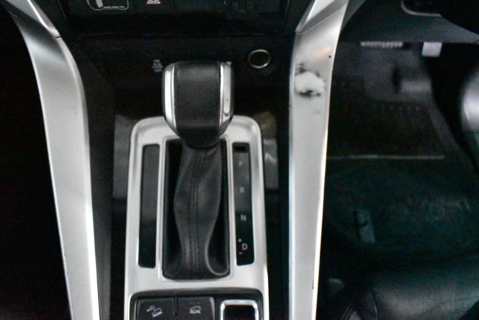2017 Mitsubishi Pajero Sport GLS — photo 19