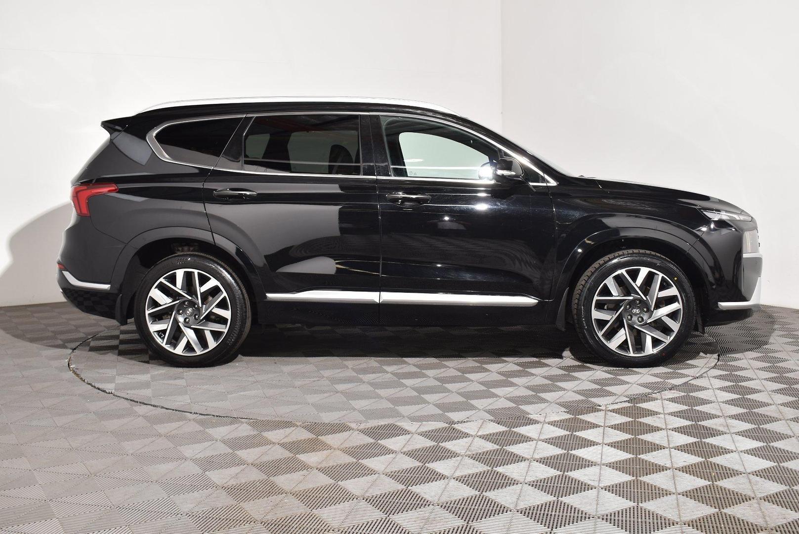 2022 Hyundai Santa Fe Highlander — photo 10